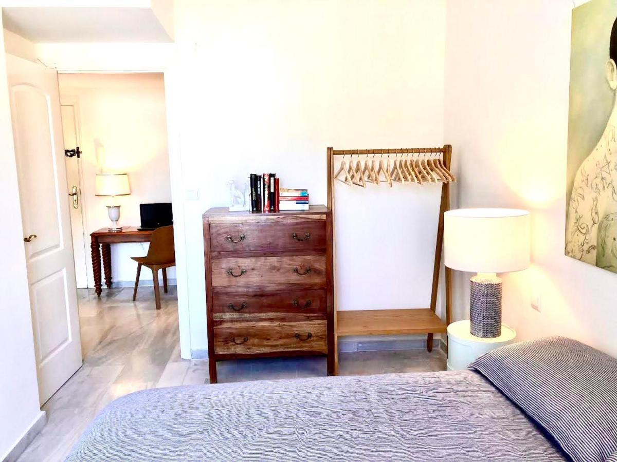 Inspiring Apartment In Carihuela Beach Торемолинос Екстериор снимка